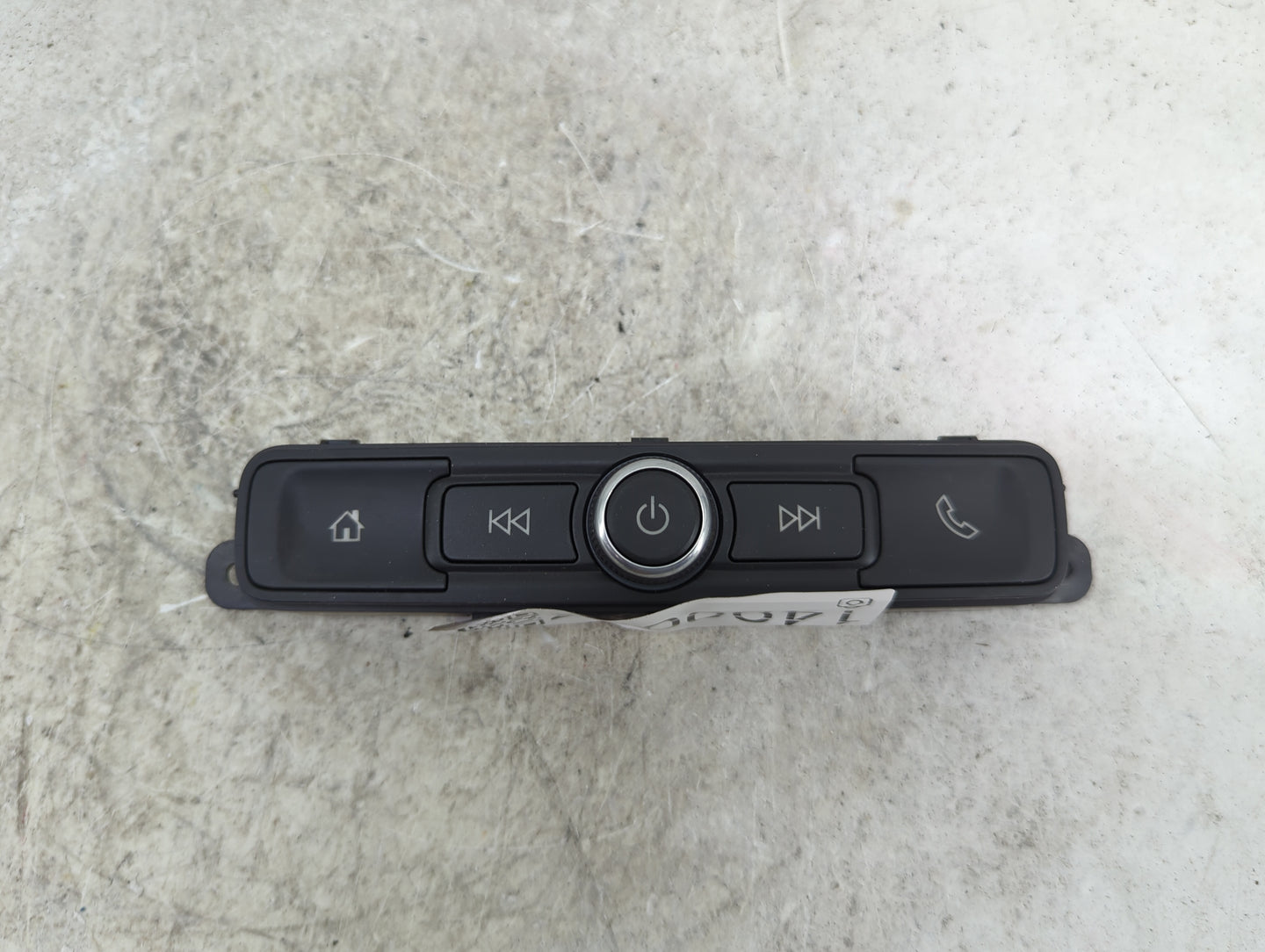 2019-2022 Chevrolet Silverado 1500 Radio Control Panel 1490027 - Oemusedautoparts1.com
