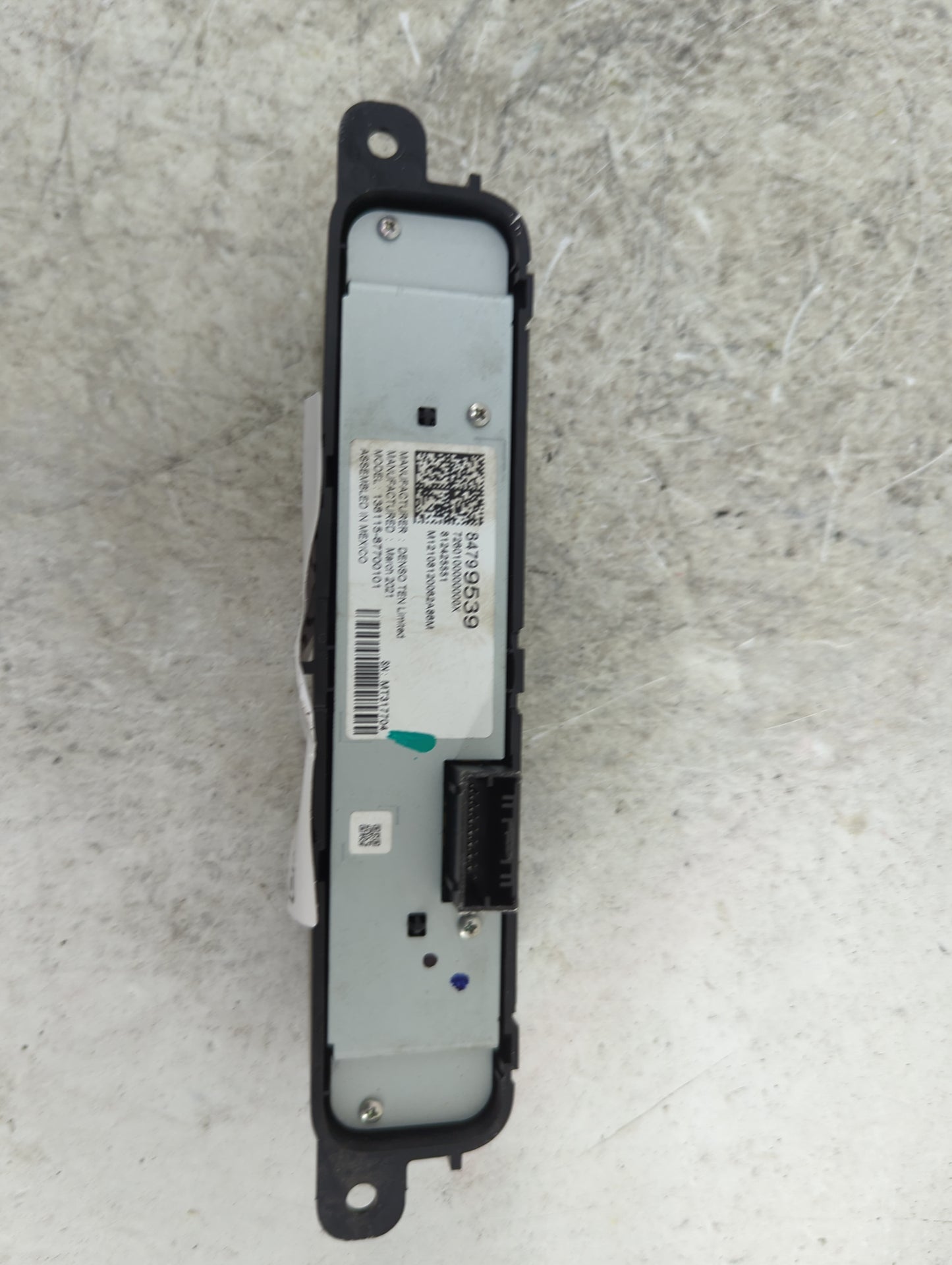 2019-2022 Chevrolet Silverado 1500 Radio Control Panel 1490027 - Oemusedautoparts1.com