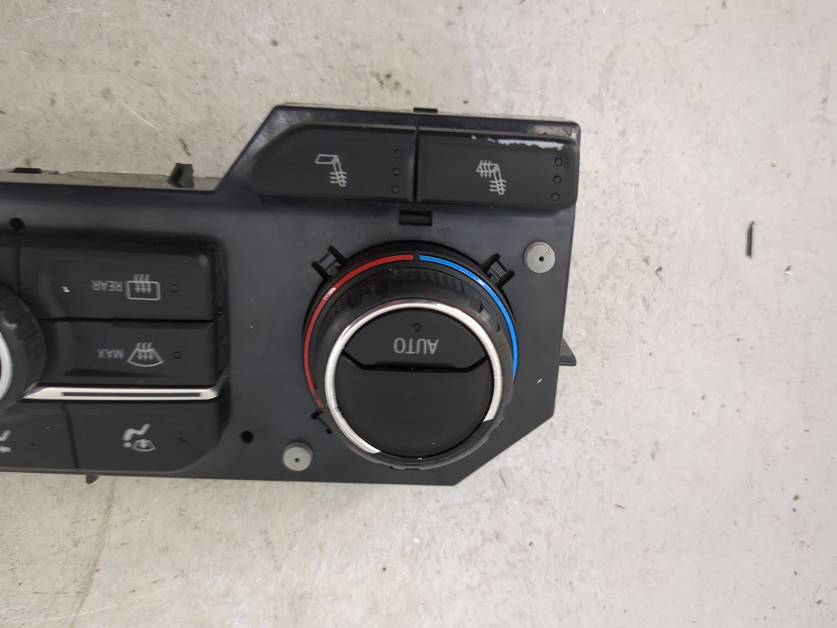 2020-2022 Chevrolet Silverado 1500 Climate Control Module Temperature AC/Heater Replacement P/N:84692241 8130HAC100 Fits OEM