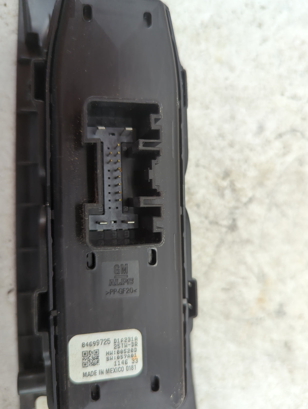 2019-2022 Chevrolet Silverado 1500 Master Power Window Switch Replacement Driver Side Left P/N:84699725 Fits OEM Used Auto P