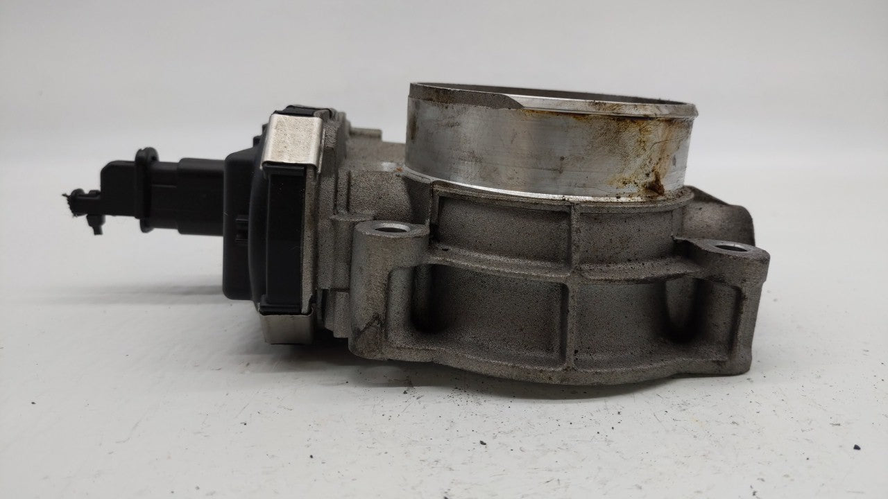 2016-2019 Chevrolet Silverado 1500 Throttle Body P/N:12669536AA 12676296AA, 12676296A Fits Fits 2016 2017 2018 2019 OEM Used