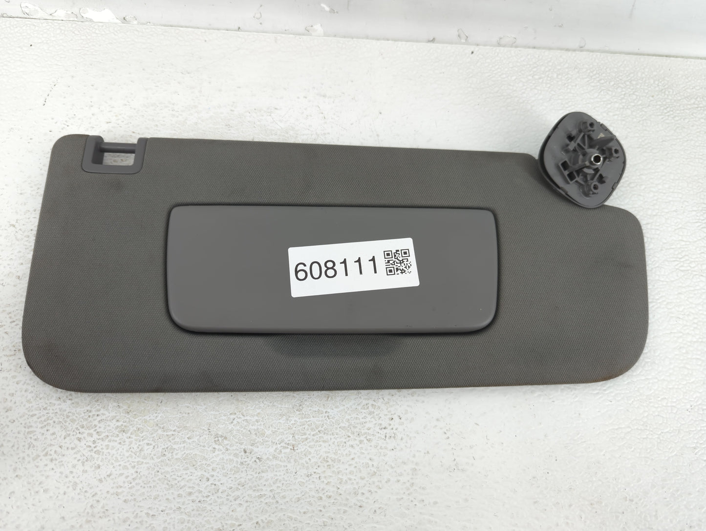 2019-2022 Chevrolet Silverado 1500 Sun Visor Shade Replacement Passenger Right Mirror Fits Fits 2019 2020 2021 2022 OEM Used