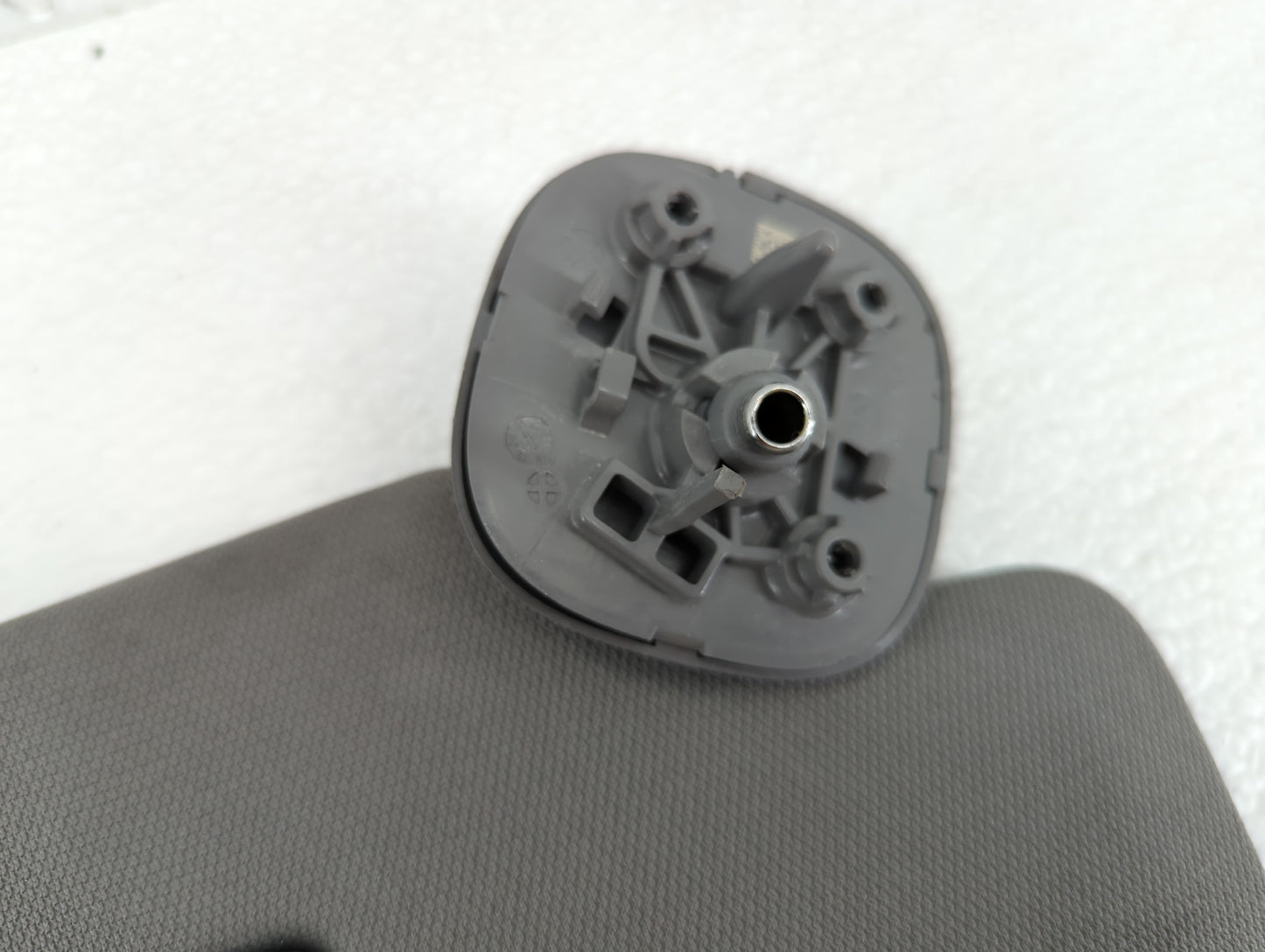 2019-2022 Chevrolet Silverado 1500 Sun Visor Shade Replacement Passenger Right Mirror Fits Fits 2019 2020 2021 2022 OEM Used