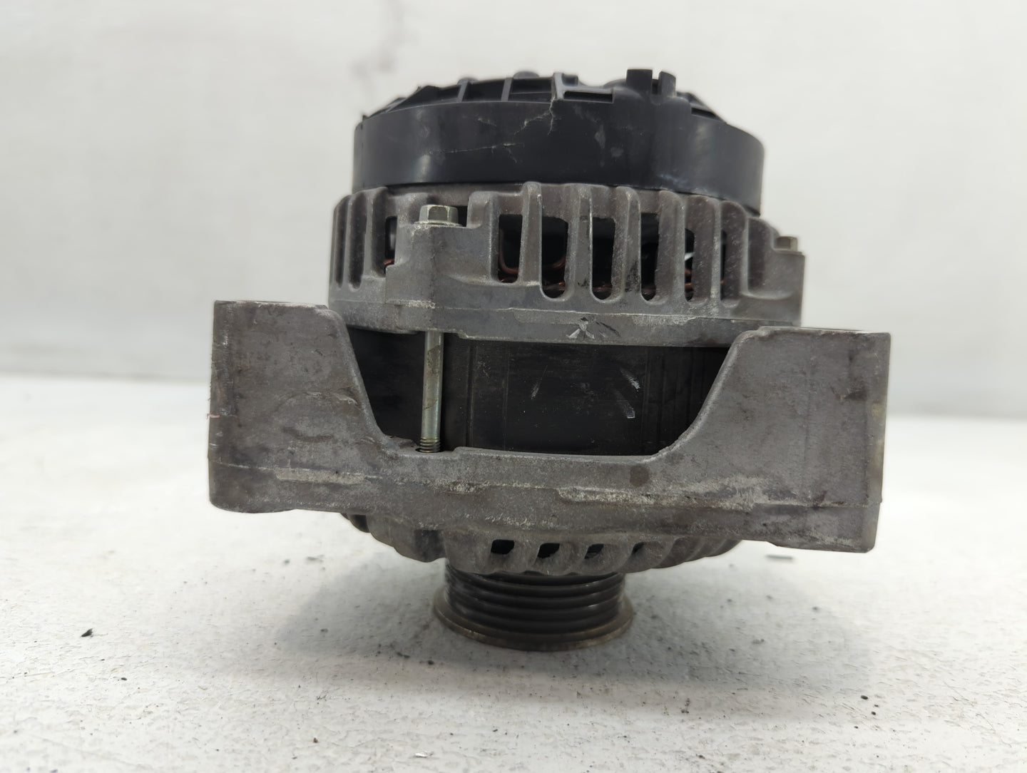 2019-2022 Chevrolet Silverado 1500 Alternator Replacement Generator Charging Assembly Engine OEM P/N:13539726 Fits OEM Used 