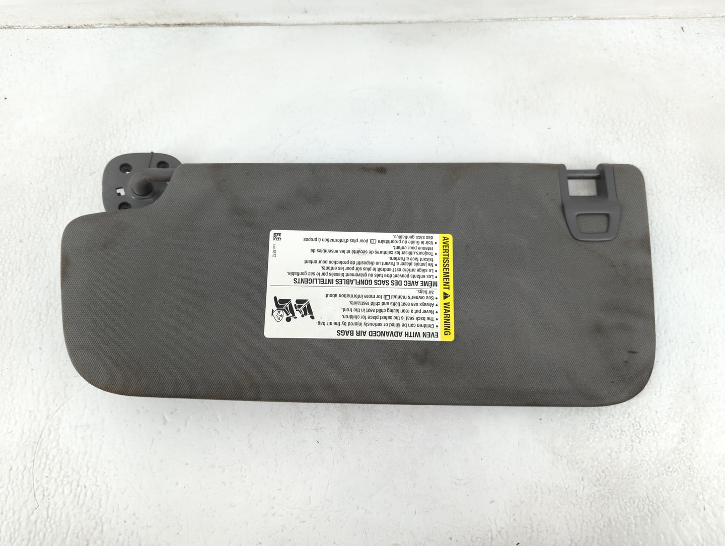 2019-2022 Chevrolet Silverado 1500 Sun Visor Shade Replacement Passenger Right Mirror Fits Fits 2019 2020 2021 2022 OEM Used
