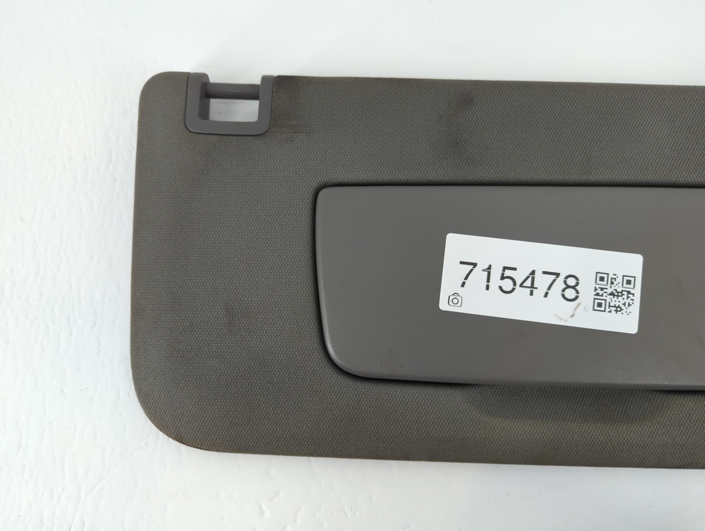 2019-2022 Chevrolet Silverado 1500 Sun Visor Shade Replacement Passenger Right Mirror Fits Fits 2019 2020 2021 2022 OEM Used