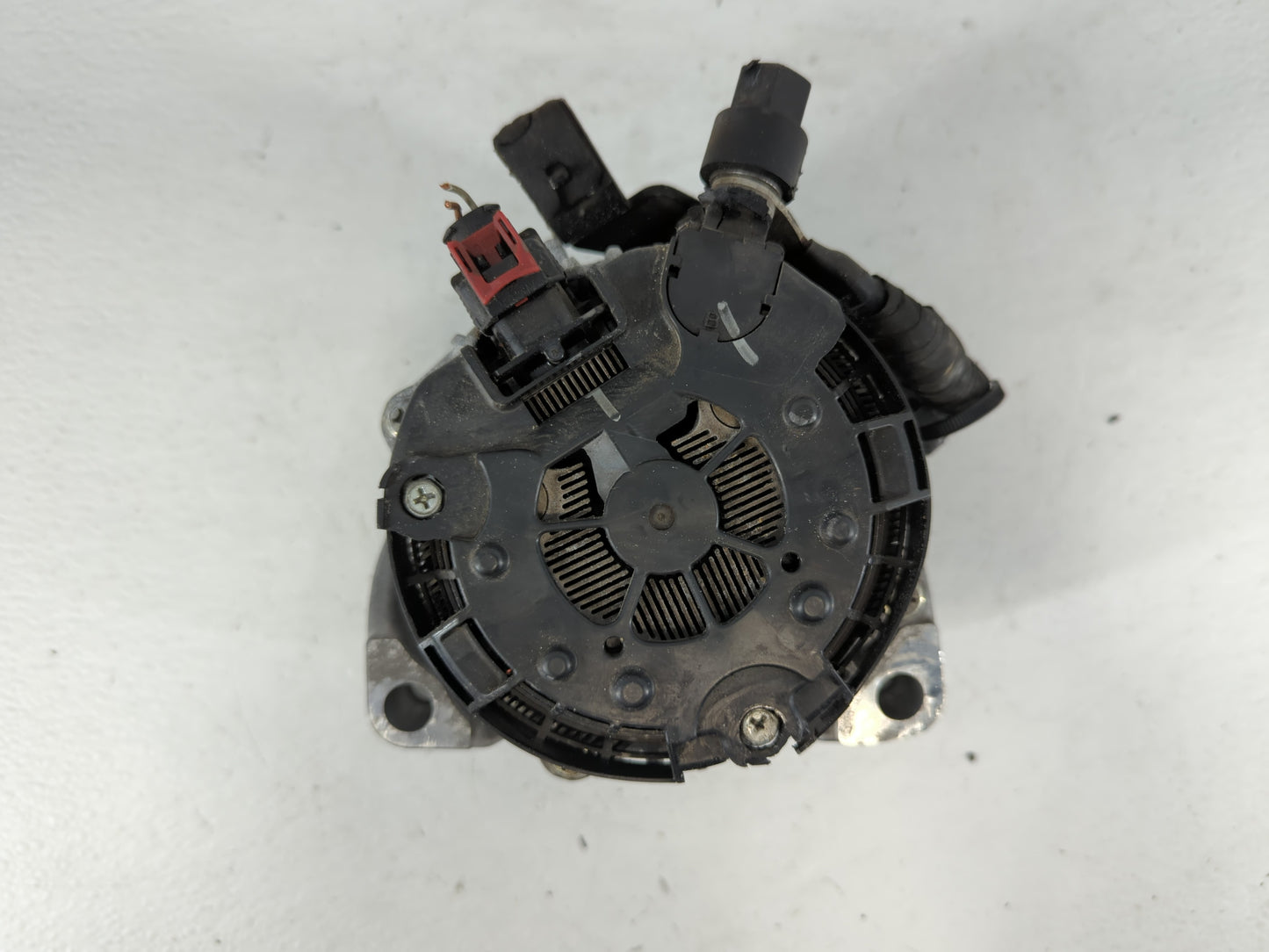 2019-2022 Chevrolet Silverado 1500 Alternator Replacement Generator Charging Assembly Engine OEM P/N:13539726 Fits OEM Used 