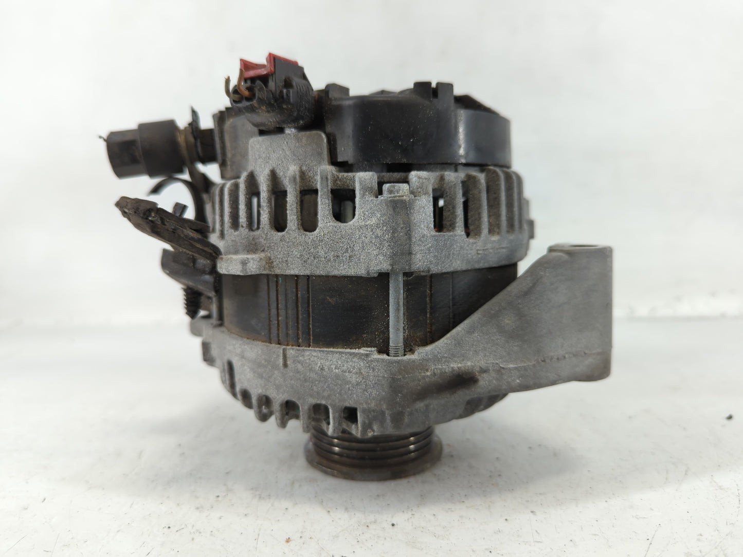 2019-2022 Chevrolet Silverado 1500 Alternator Replacement Generator Charging Assembly Engine OEM P/N:13539726 Fits OEM Used 
