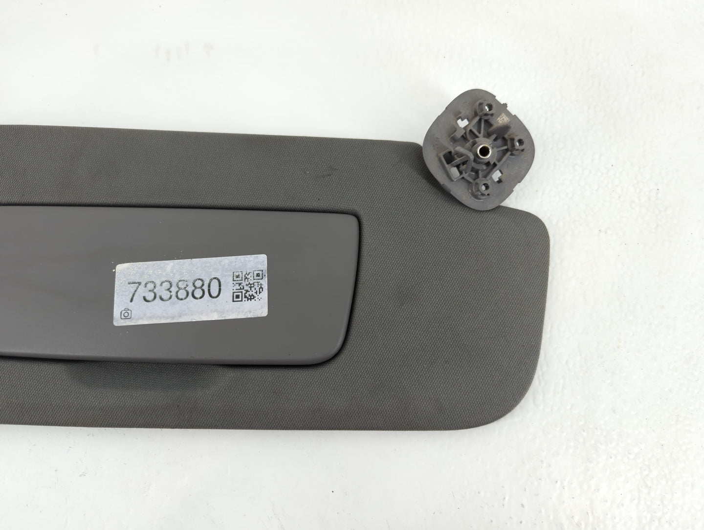 2019-2022 Chevrolet Silverado 1500 Sun Visor Shade Replacement Passenger Right Mirror Fits Fits 2019 2020 2021 2022 OEM Used
