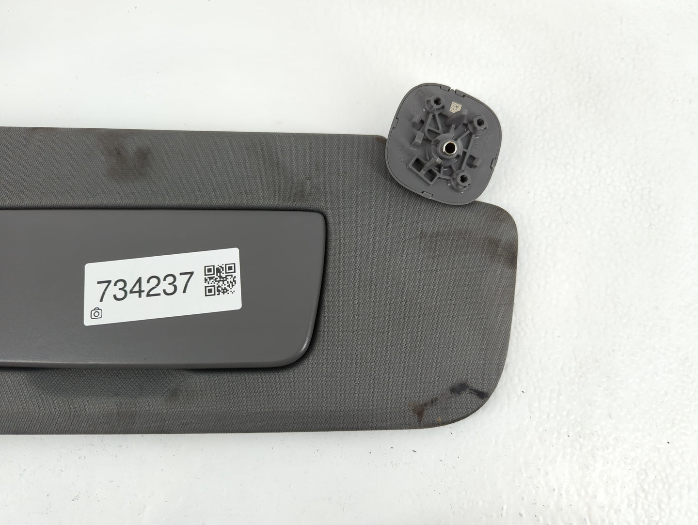 2019-2022 Chevrolet Silverado 1500 Sun Visor Shade Replacement Passenger Right Mirror Fits Fits 2019 2020 2021 2022 OEM Used