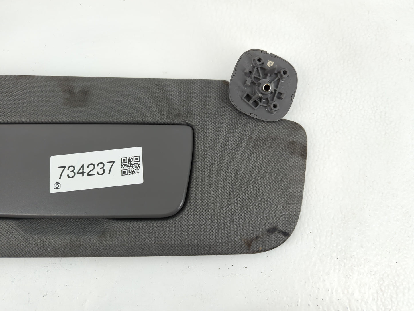 2019-2022 Chevrolet Silverado 1500 Sun Visor Shade Replacement Passenger Right Mirror Fits Fits 2019 2020 2021 2022 OEM Used