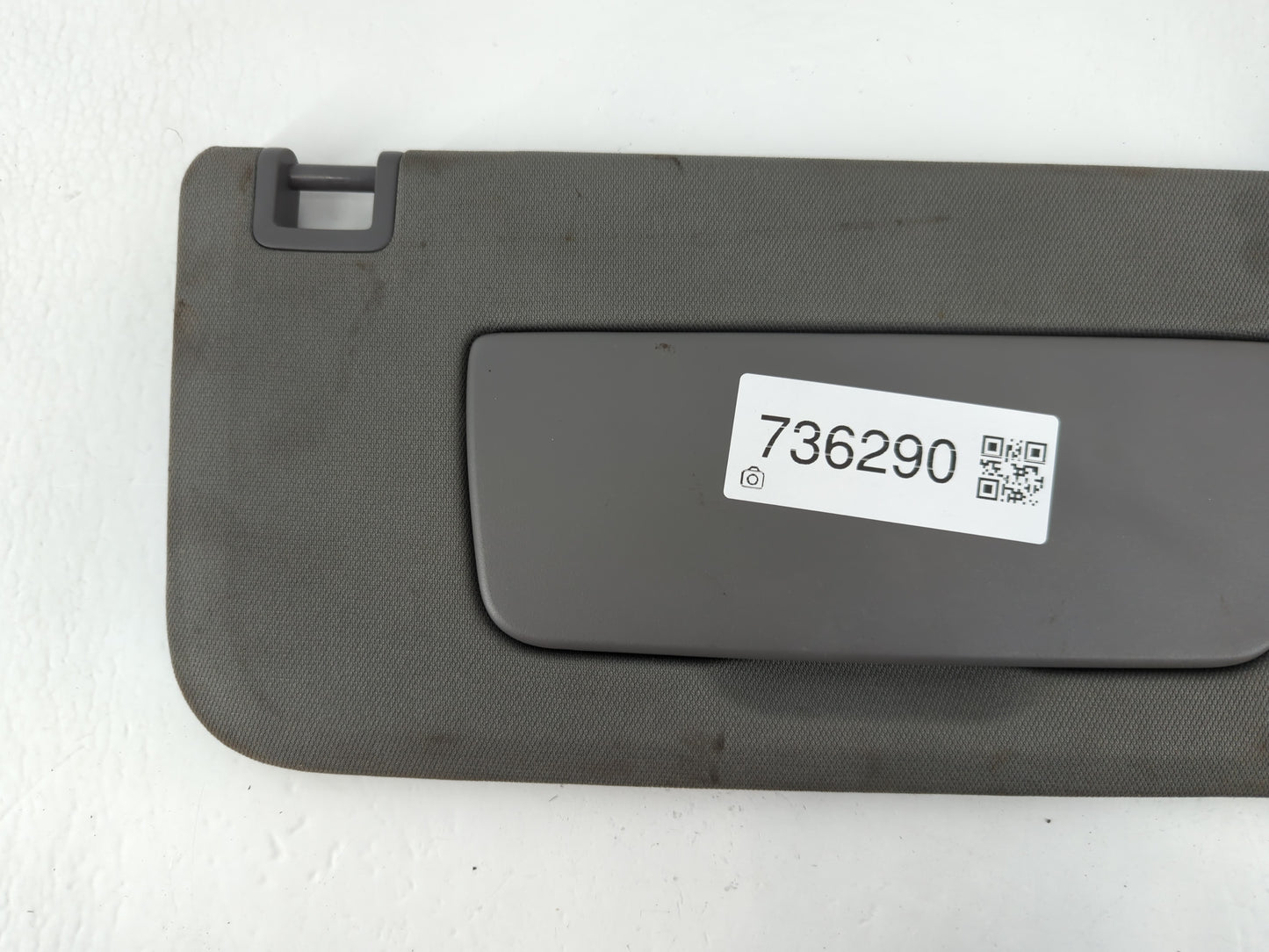 2019-2022 Chevrolet Silverado 1500 Sun Visor Shade Replacement Passenger Right Mirror Fits Fits 2019 2020 2021 2022 OEM Used