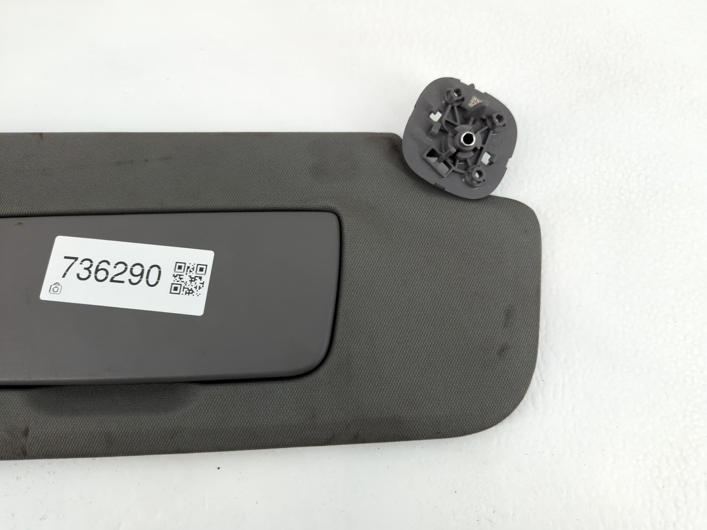 2019-2022 Chevrolet Silverado 1500 Sun Visor Shade Replacement Passenger Right Mirror Fits Fits 2019 2020 2021 2022 OEM Used