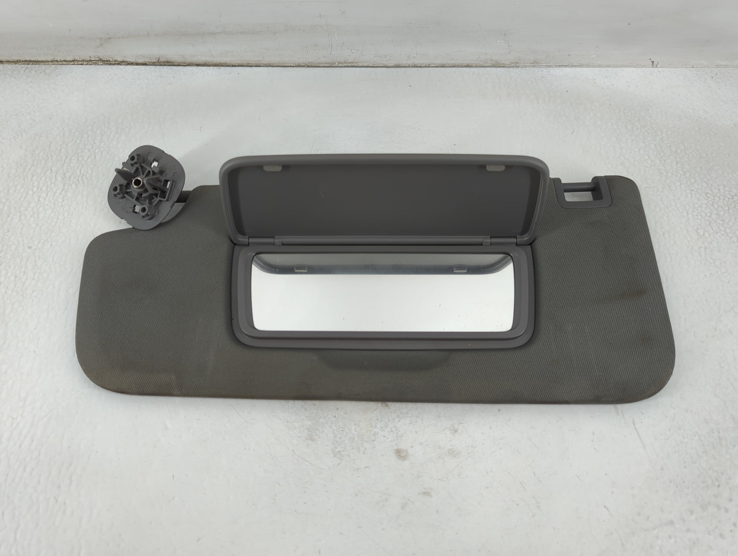 2019-2022 Chevrolet Silverado 1500 Sun Visor Shade Replacement Driver Left Mirror Fits Fits 2019 2020 2021 2022 OEM Used Aut