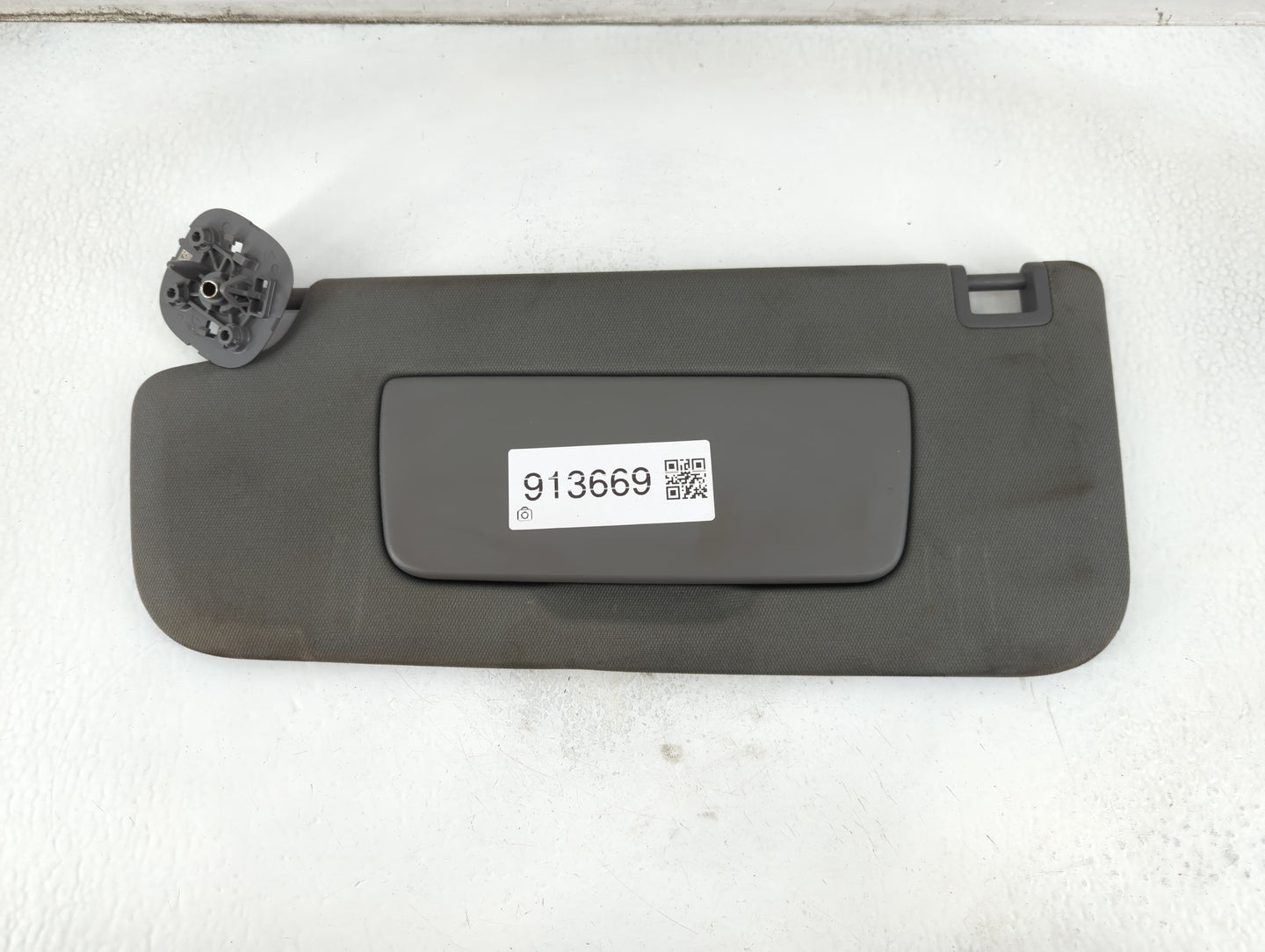 2019-2022 Chevrolet Silverado 1500 Sun Visor Shade Replacement Driver Left Mirror Fits Fits 2019 2020 2021 2022 OEM Used Aut