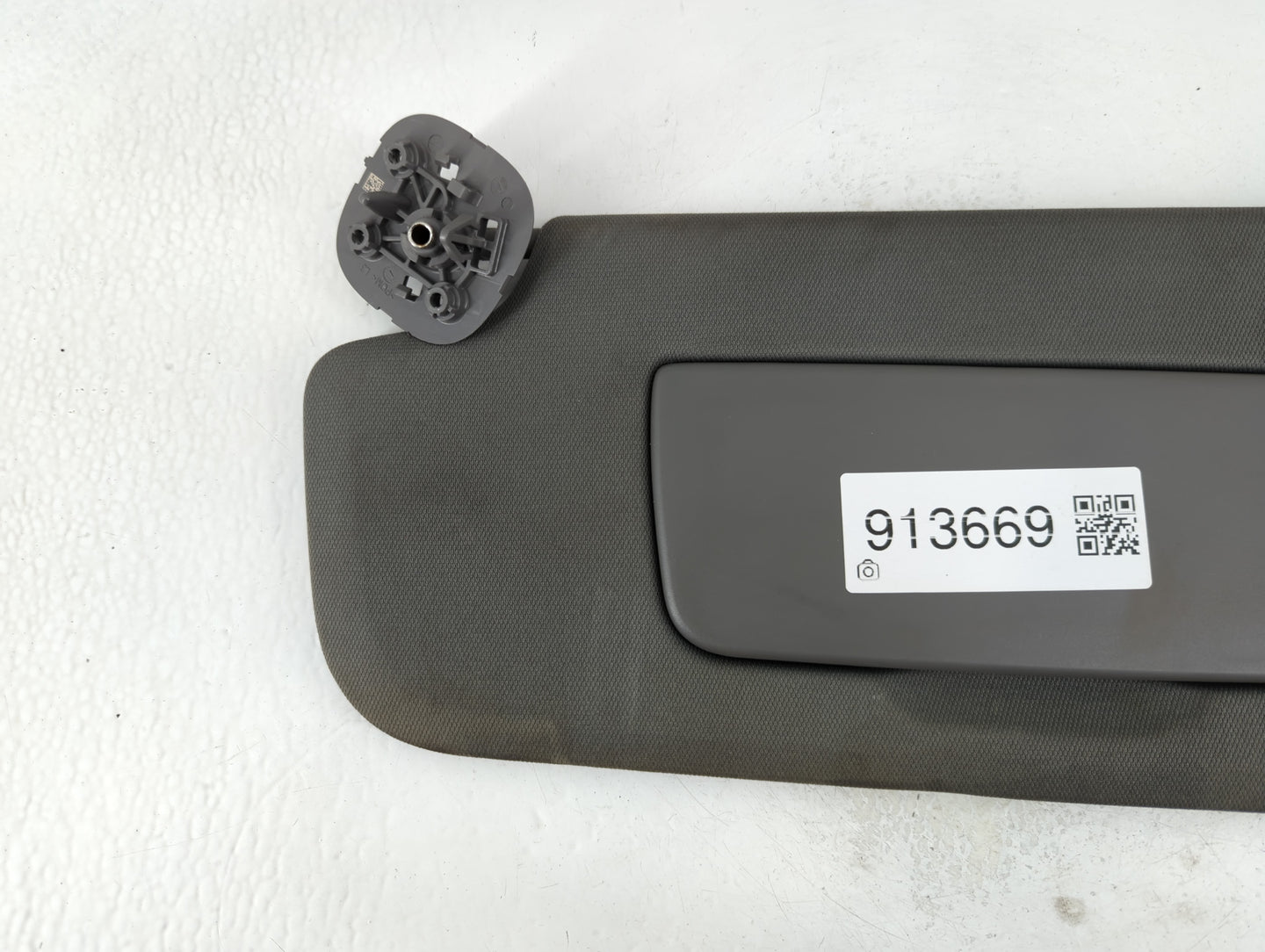 2019-2022 Chevrolet Silverado 1500 Sun Visor Shade Replacement Driver Left Mirror Fits Fits 2019 2020 2021 2022 OEM Used Aut