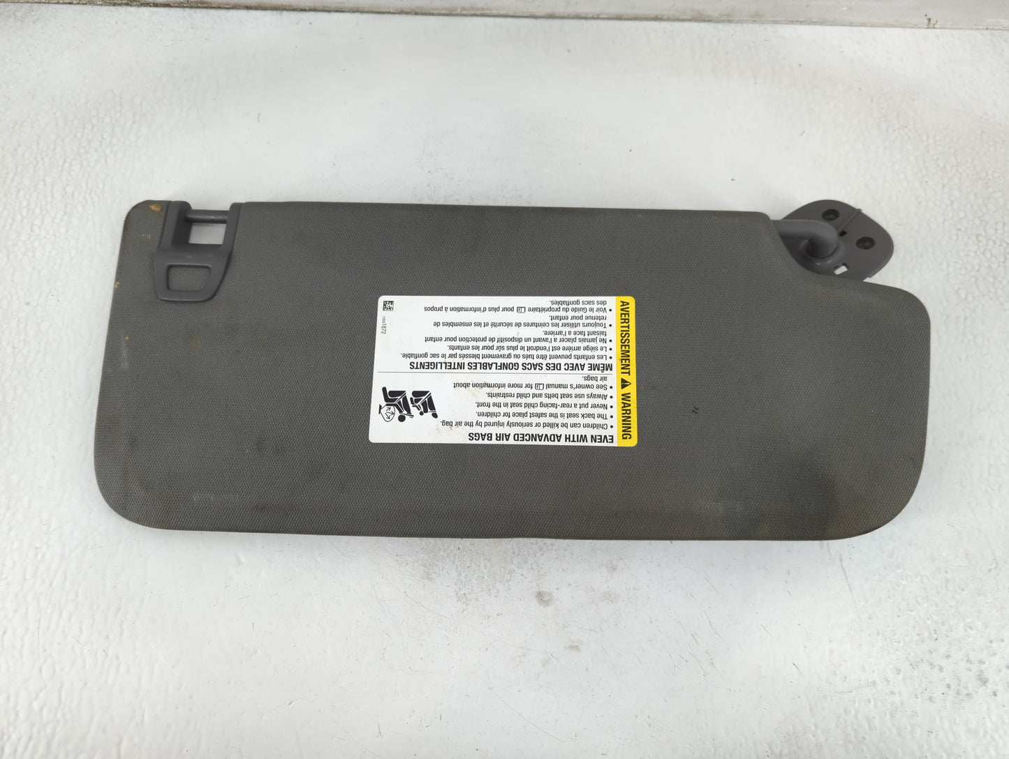 2019-2022 Chevrolet Silverado 1500 Sun Visor Shade Replacement Driver Left Mirror Fits Fits 2019 2020 2021 2022 OEM Used Aut