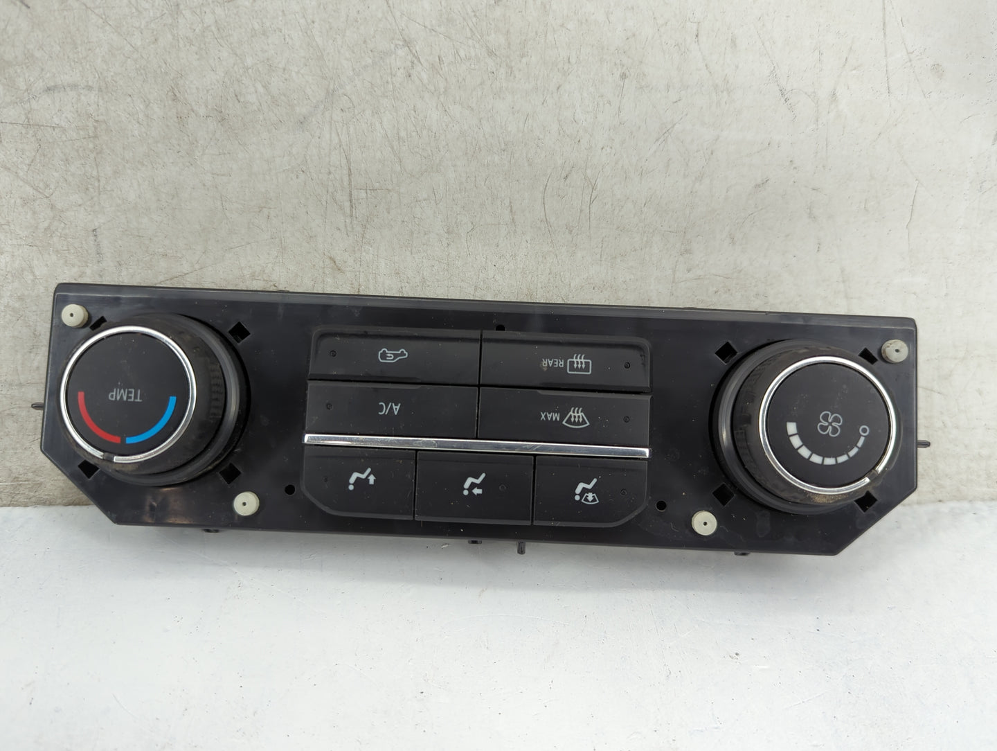 2021 Chevrolet Silverado 2500 Climate Control Module Temperature AC/Heater Replacement P/N:84542734 Fits Fits 2019 2020 2022
