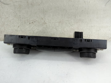 2021 Chevrolet Silverado 2500 Climate Control Module Temperature AC/Heater Replacement P/N:84542734 Fits Fits 2019 2020 2022 OEM Used Auto Parts
