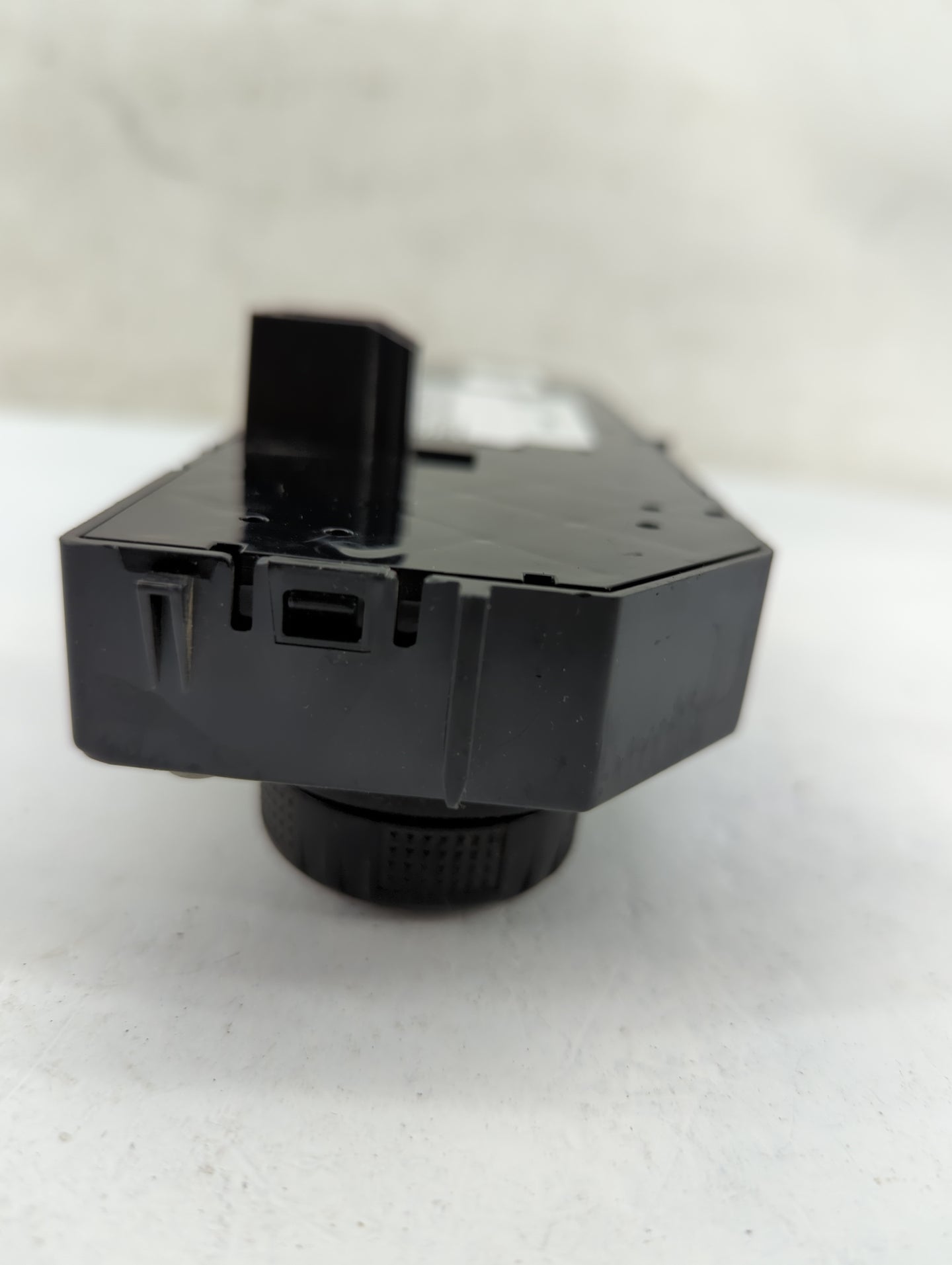 2021 Chevrolet Silverado 2500 Climate Control Module Temperature AC/Heater Replacement P/N:84542734 Fits Fits 2019 2020 2022