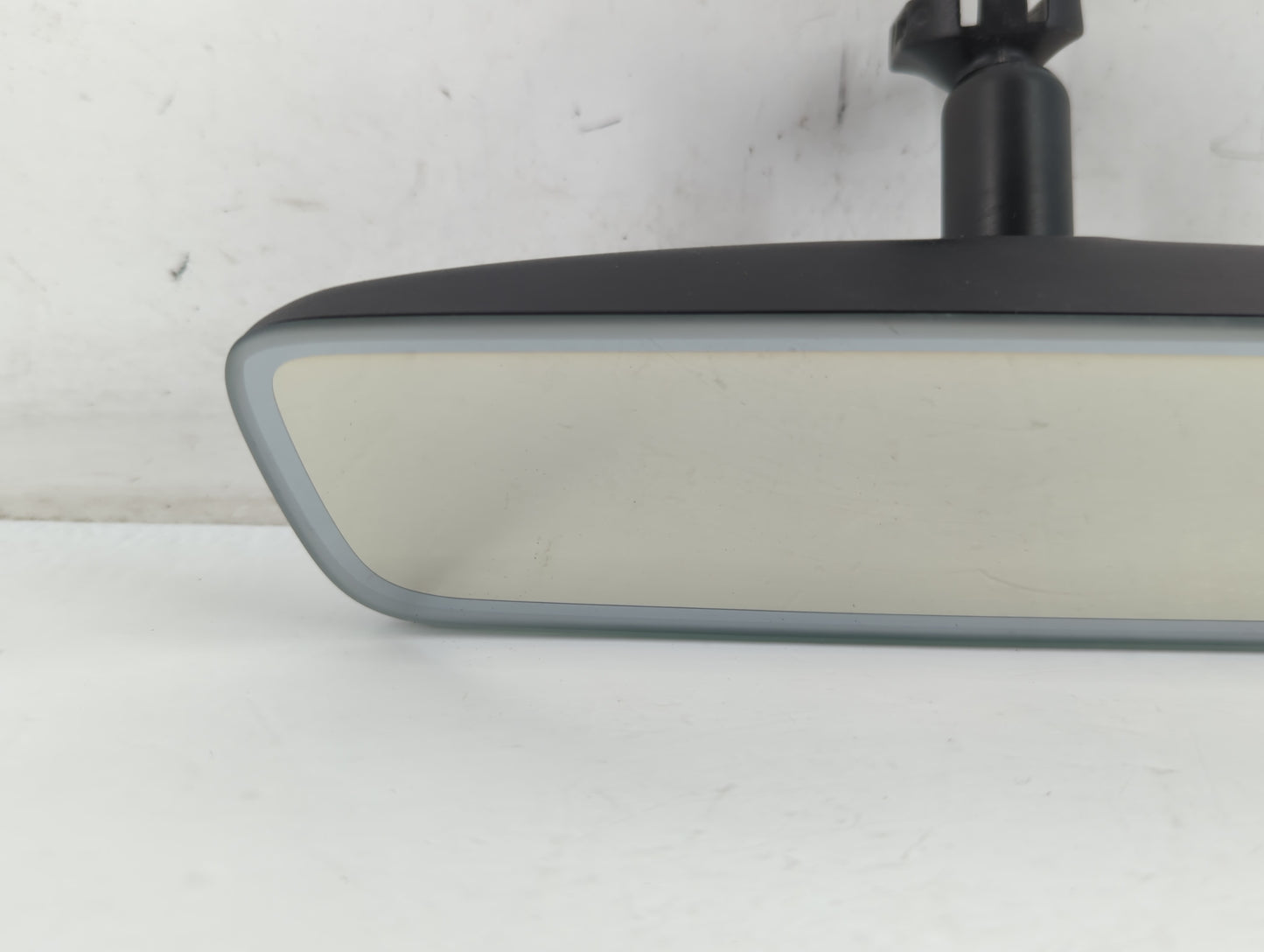 2021 Chevrolet Silverado 2500 Interior Rear View Mirror Replacement OEM Fits OEM Used Auto Parts - Oemusedautoparts1.com