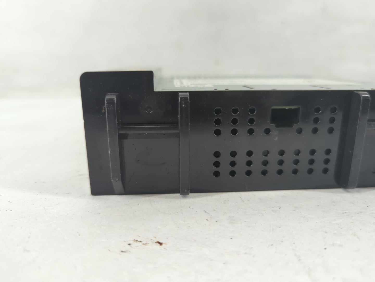 2020-2022 Chevrolet Spark Radio AM FM Cd Player Receiver Replacement P/N:42756549 Fits Fits 2020 2021 2022 OEM Used Auto Par