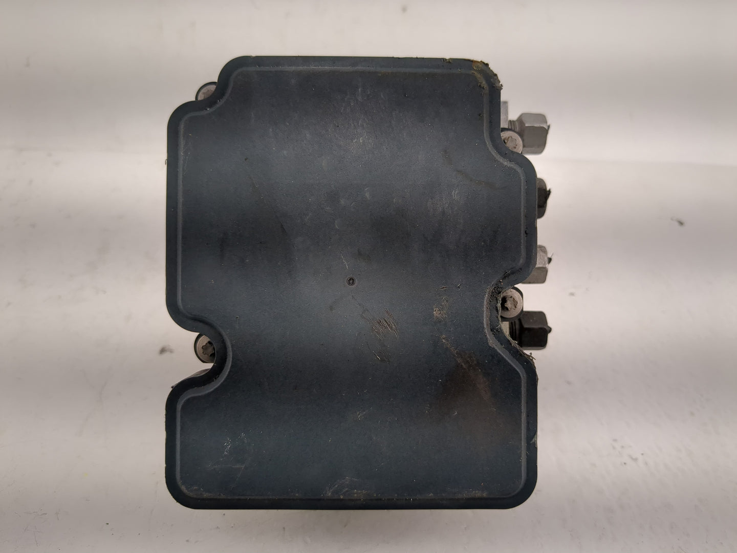 2019-2022 Chevrolet Spark ABS Pump Control Module Replacement P/N:42704012 Fits Fits 2019 2020 2021 2022 OEM Used Auto Parts