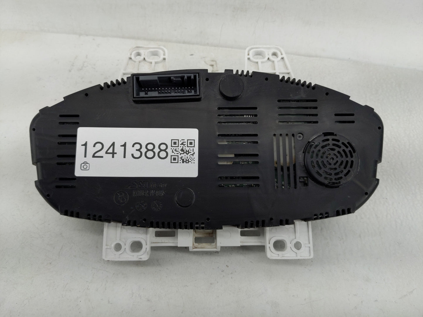 2019-2021 Chevrolet Spark Instrument Cluster Speedometer Gauges P/N:42680493 Fits Fits 2019 2020 2021 OEM Used Auto Parts - 