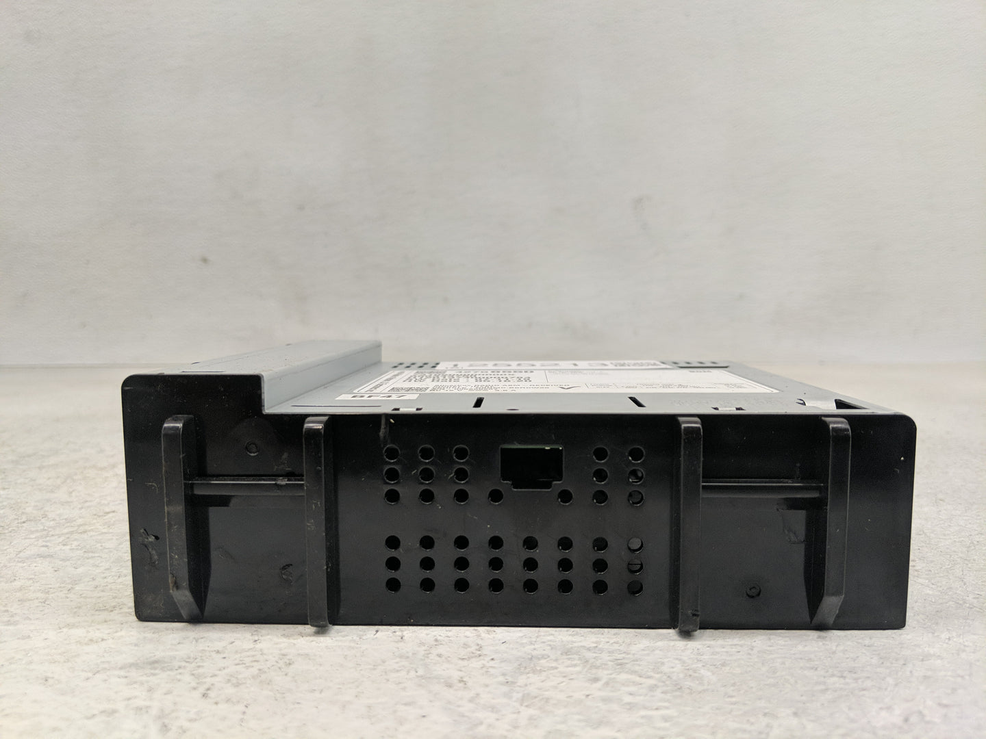 2020-2022 Chevrolet Spark Radio AM FM Cd Player Receiver Replacement P/N:42756550 Fits Fits 2020 2021 2022 OEM Used Auto Par
