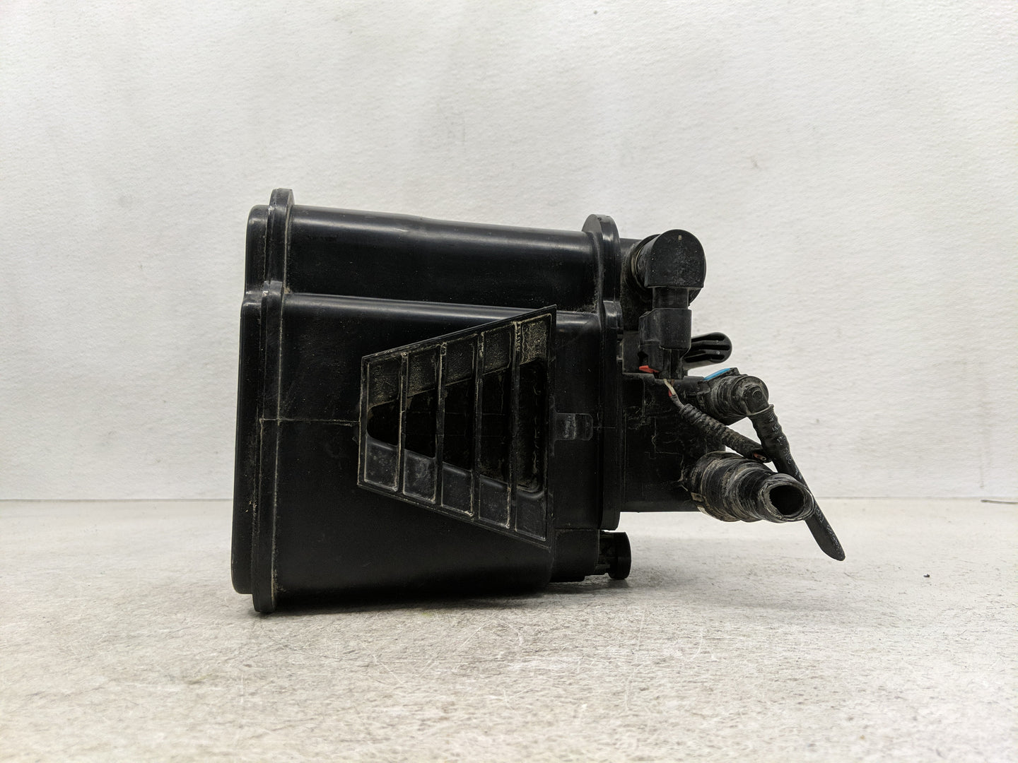 2021 Chevrolet Spark Fuel Vapor Charcoal Canister 1261163 - Oemusedautoparts1.com