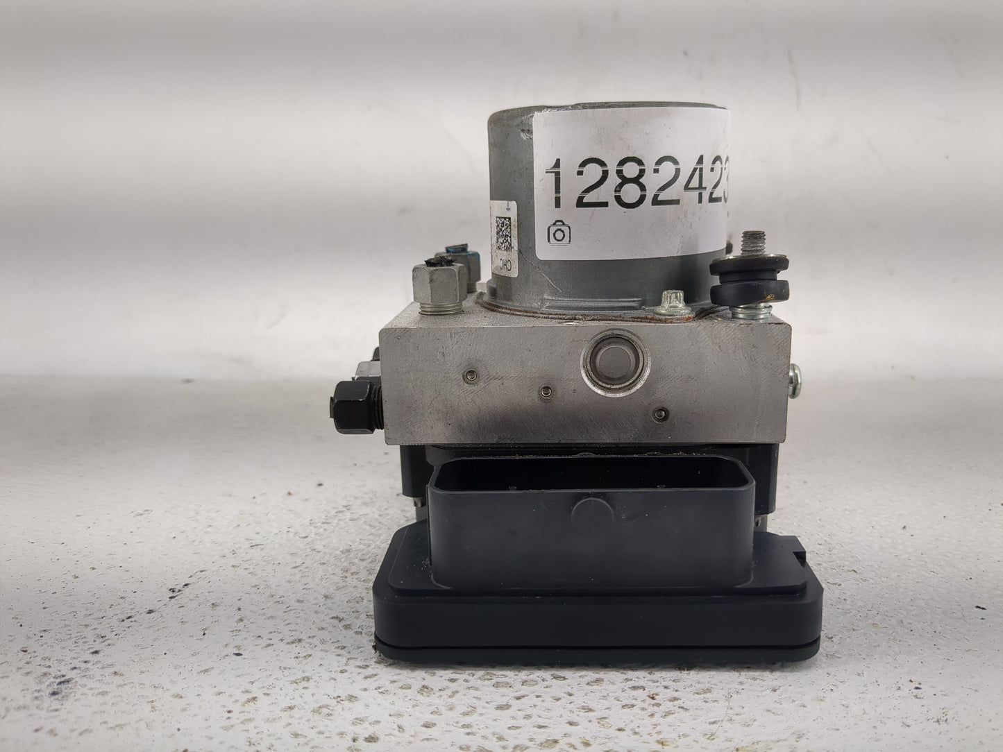 2019-2022 Chevrolet Spark ABS Pump Control Module Replacement P/N:42704012 Fits Fits 2019 2020 2021 2022 OEM Used Auto Parts