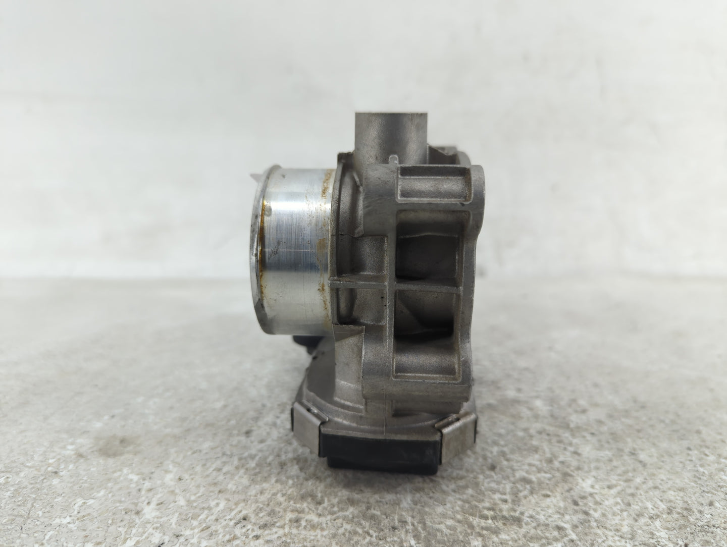 2016-2022 Chevrolet Spark Throttle Body P/N:12673014 12654237 Fits Fits 2016 2017 2018 2019 2020 2021 2022 OEM Used Auto Par