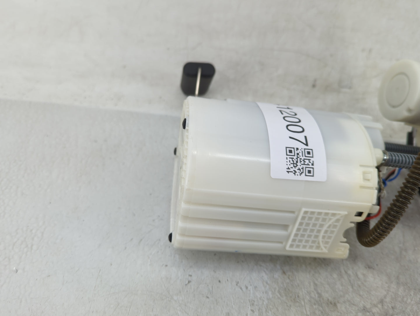 2016-2022 Chevrolet Spark Electrical Gas Fuel Pump Assembly - Oemusedautoparts1.com