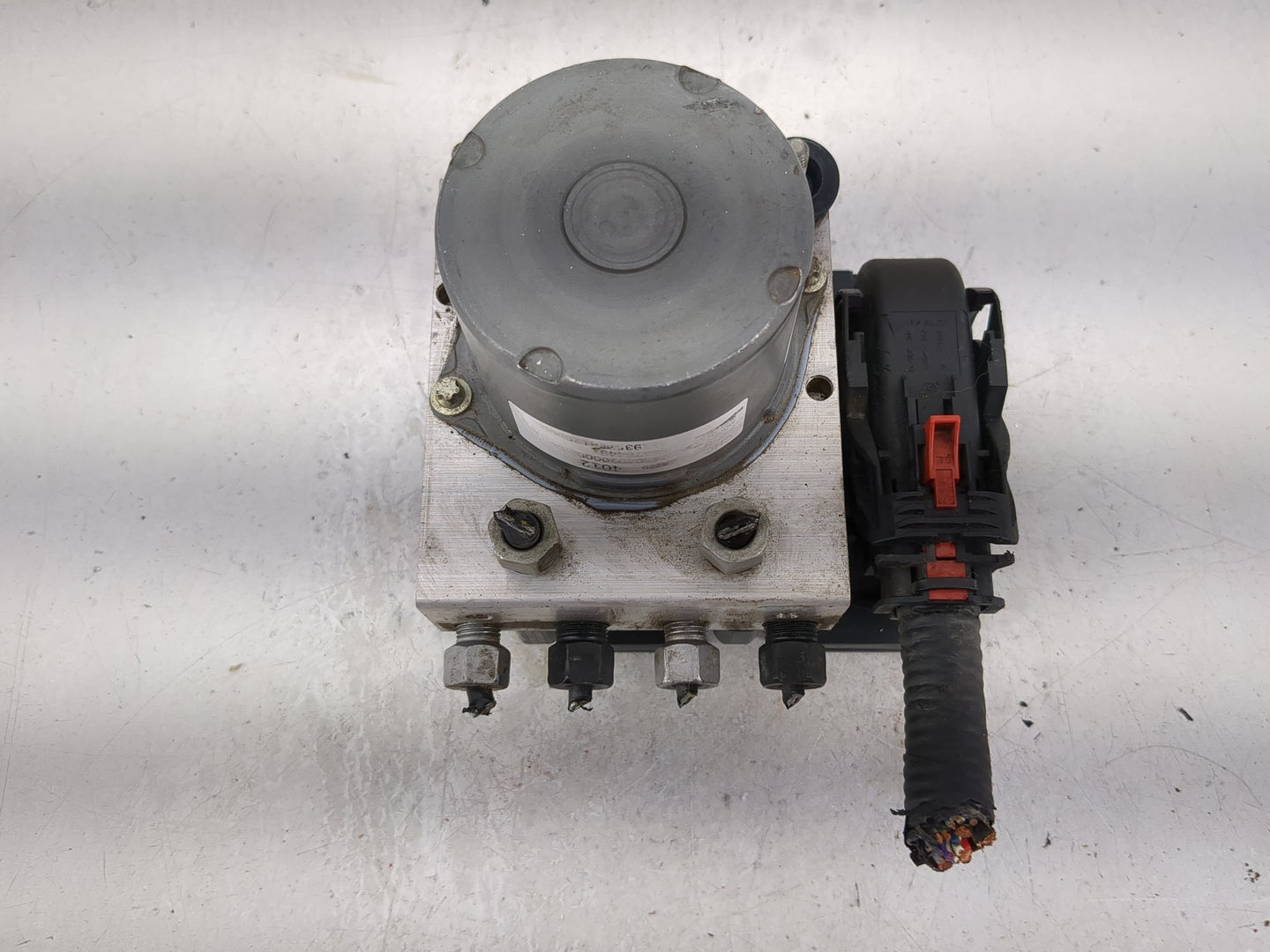 2019-2022 Chevrolet Spark ABS Pump Control Module Replacement P/N:0265956573 2265106452, 42704012 Fits Fits 2019 2020 2021 2