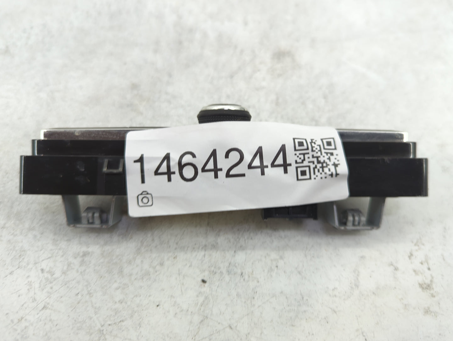 2020-2022 Chevrolet Spark Radio Control Panel 1464244 - Oemusedautoparts1.com