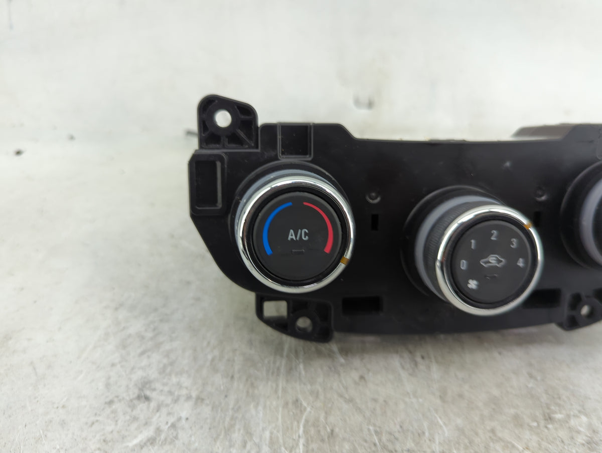 2019-2022 Chevrolet Spark Climate Control Module Temperature AC/Heater Replacement P/N:42620151 323010000000X Fits OEM Used 