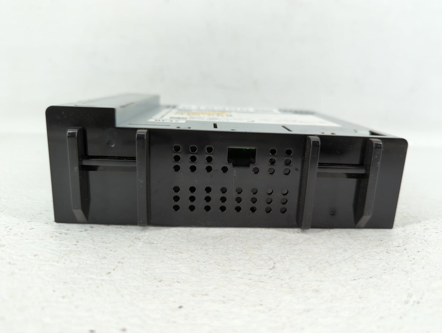 2020-2022 Chevrolet Spark Radio AM FM Cd Player Receiver Replacement P/N:42756550 Fits Fits 2020 2021 2022 OEM Used Auto Par