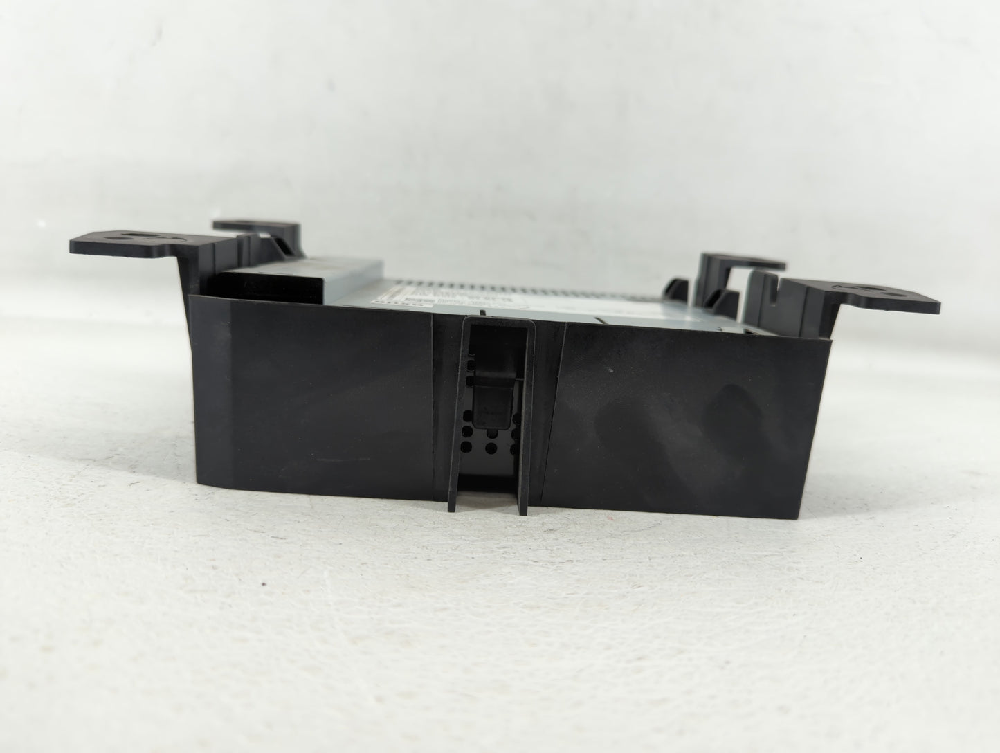 2020-2022 Chevrolet Spark Radio AM FM Cd Player Receiver Replacement P/N:42756550 Fits Fits 2020 2021 2022 OEM Used Auto Par
