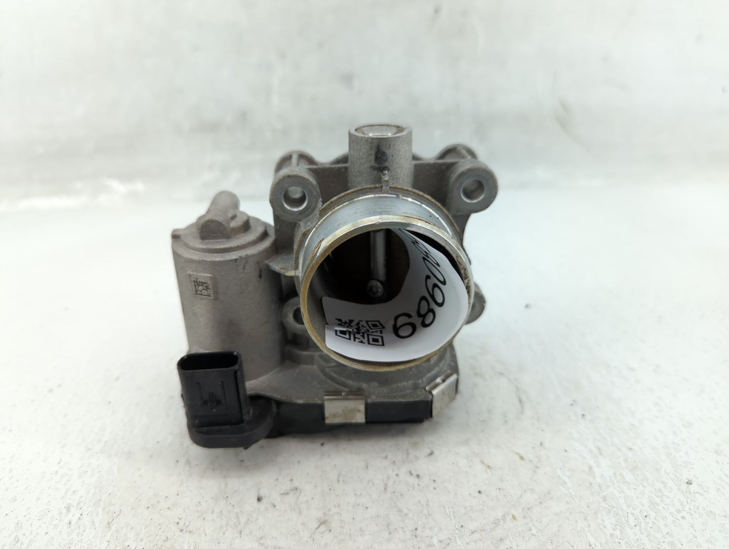 2016-2022 Chevrolet Spark Throttle Body P/N:12673014 Fits Fits 2016 2017 2018 2019 2020 2021 2022 OEM Used Auto Parts - Oemu