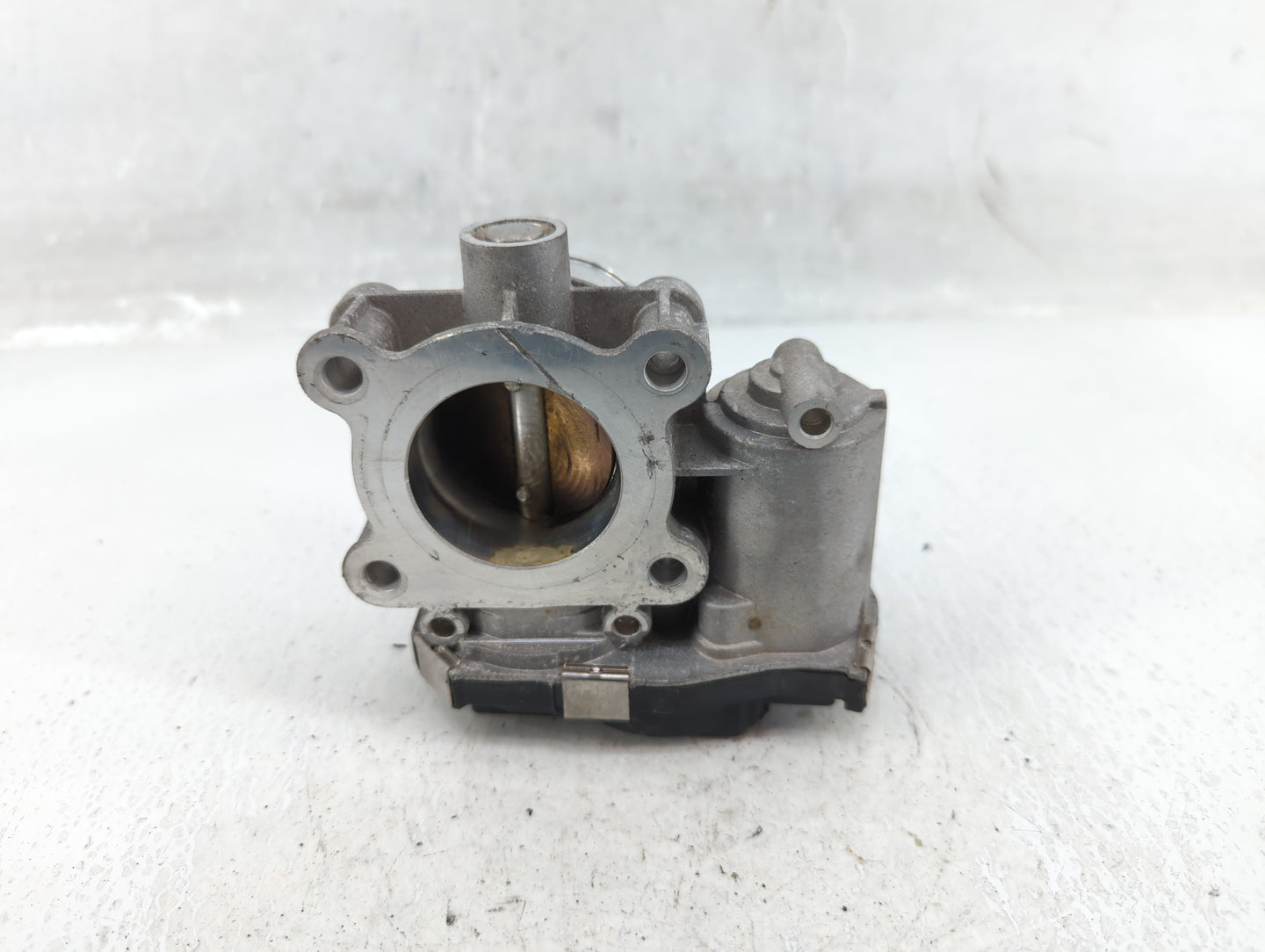 2016-2022 Chevrolet Spark Throttle Body P/N:12673014 Fits Fits 2016 2017 2018 2019 2020 2021 2022 OEM Used Auto Parts - Oemu