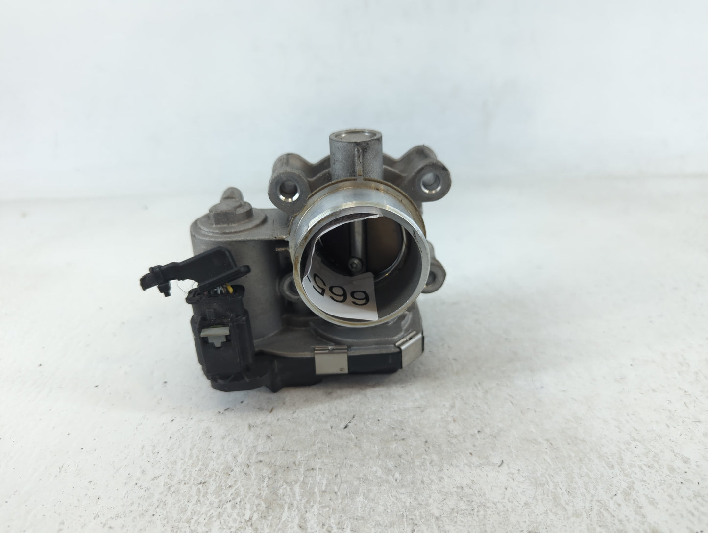 2016-2022 Chevrolet Spark Throttle Body P/N:156A140412704589000 Fits Fits 2016 2017 2018 2019 2020 2021 2022 OEM Used Auto P