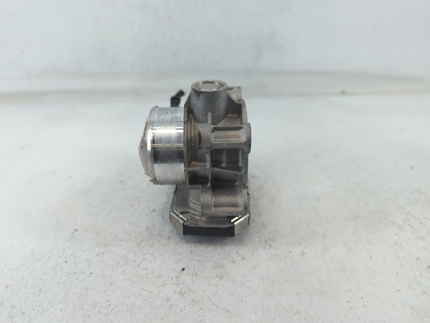 2016-2022 Chevrolet Spark Throttle Body Fits Fits 2016 2017 2018 2019 2020 2021 2022 OEM Used Auto Parts - Oemusedautoparts1