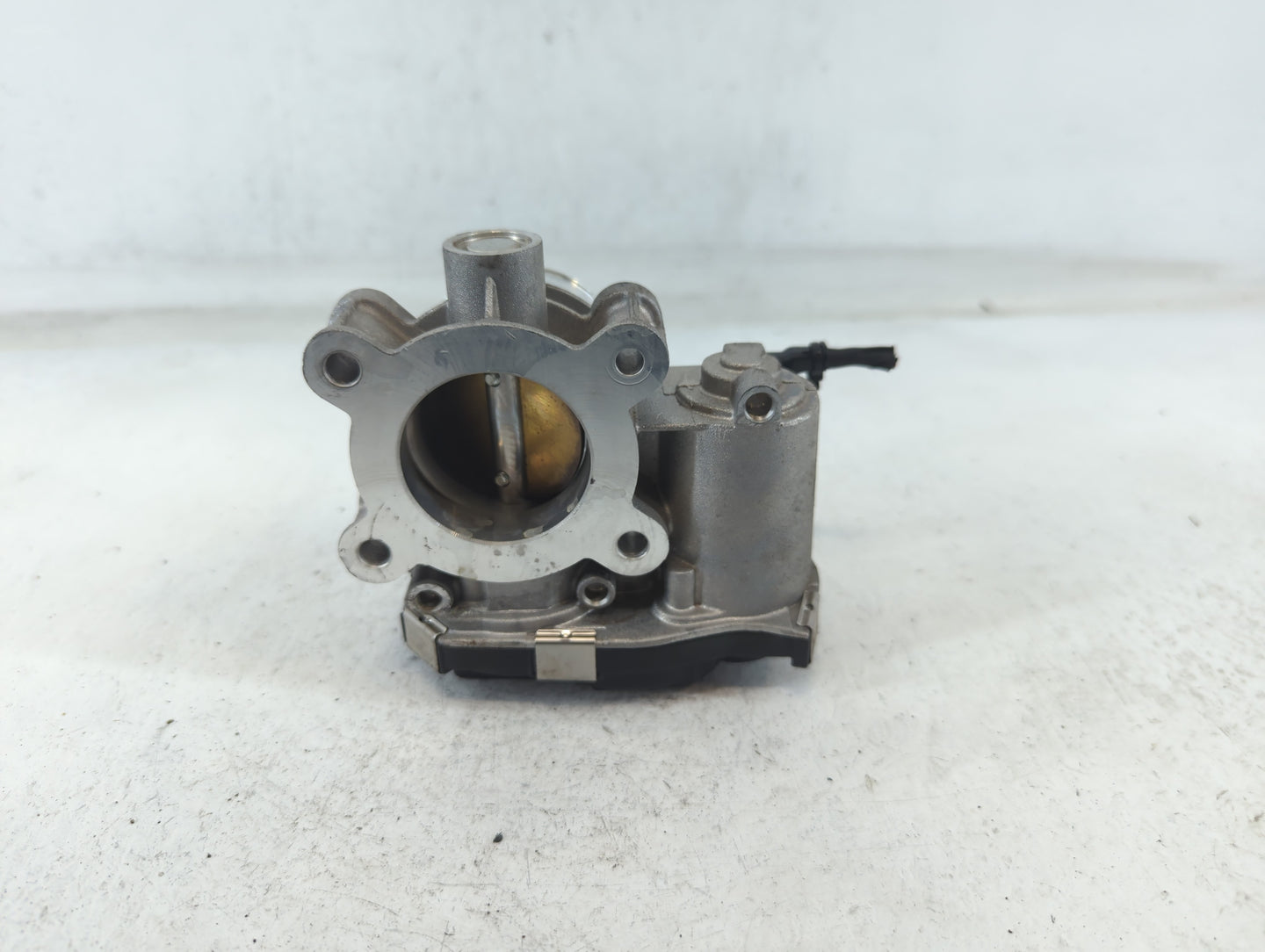 2016-2022 Chevrolet Spark Throttle Body Fits Fits 2016 2017 2018 2019 2020 2021 2022 OEM Used Auto Parts - Oemusedautoparts1
