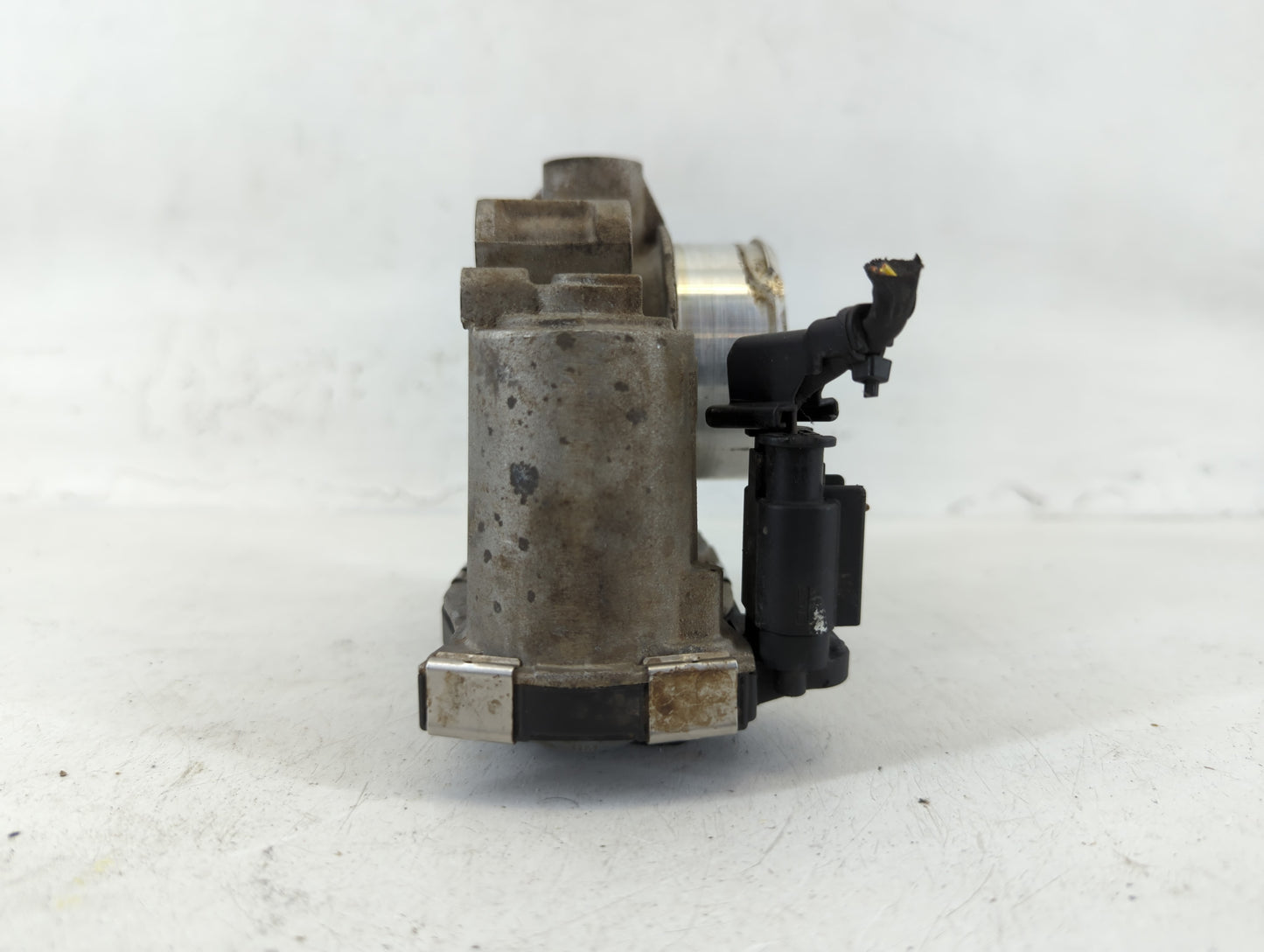 2016-2022 Chevrolet Spark Throttle Body P/N:72CJ20357A624512704589000 Fits Fits 2016 2017 2018 2019 2020 2021 2022 OEM Used 
