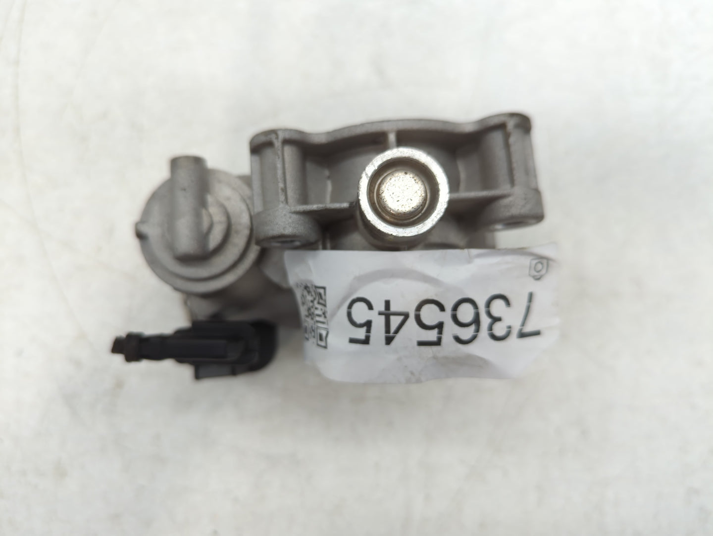 2016-2022 Chevrolet Spark Throttle Body P/N:12673014 Fits Fits 2016 2017 2018 2019 2020 2021 2022 OEM Used Auto Parts - Oemu