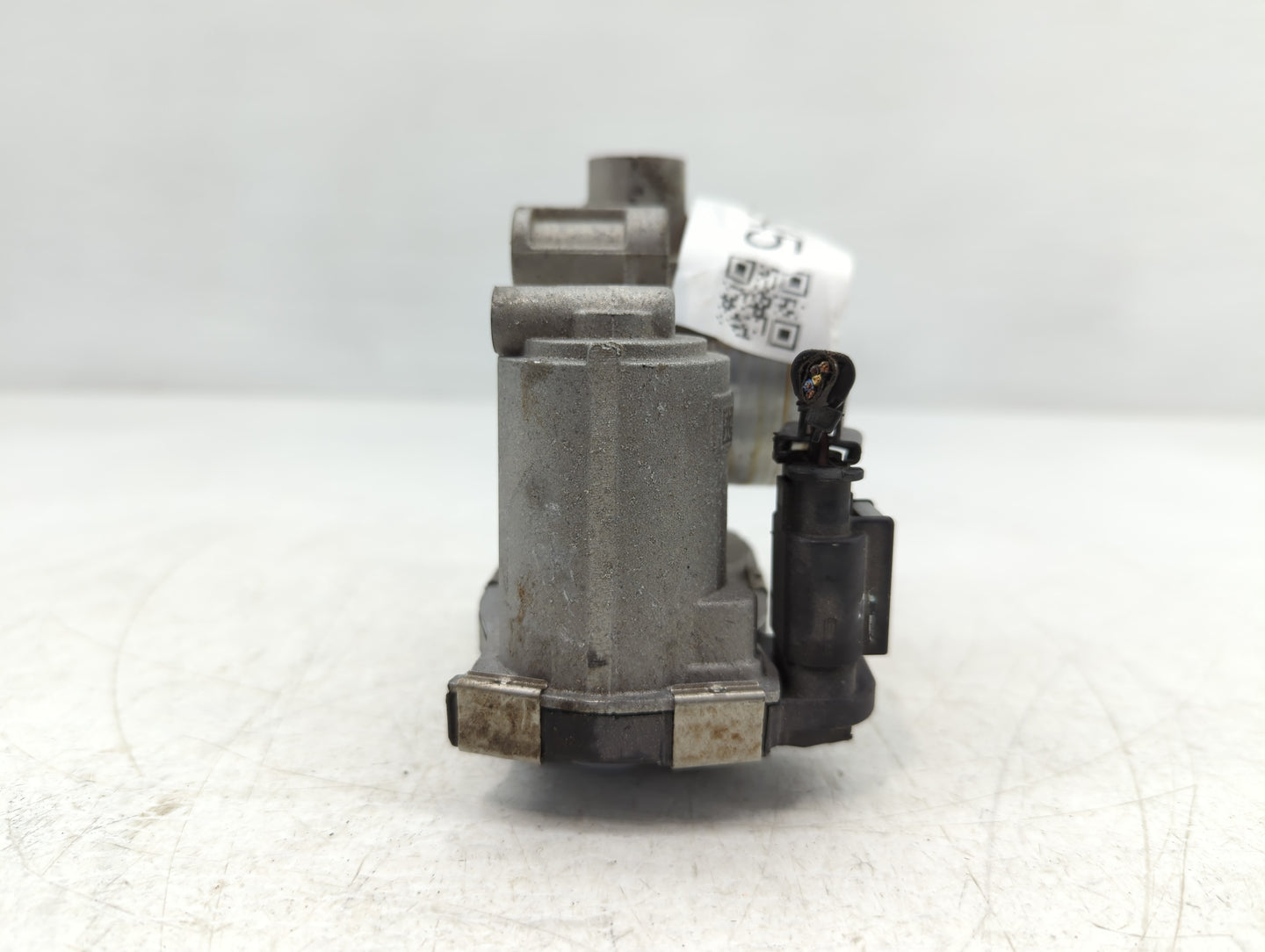 2016-2022 Chevrolet Spark Throttle Body P/N:12673014 Fits Fits 2016 2017 2018 2019 2020 2021 2022 OEM Used Auto Parts - Oemu