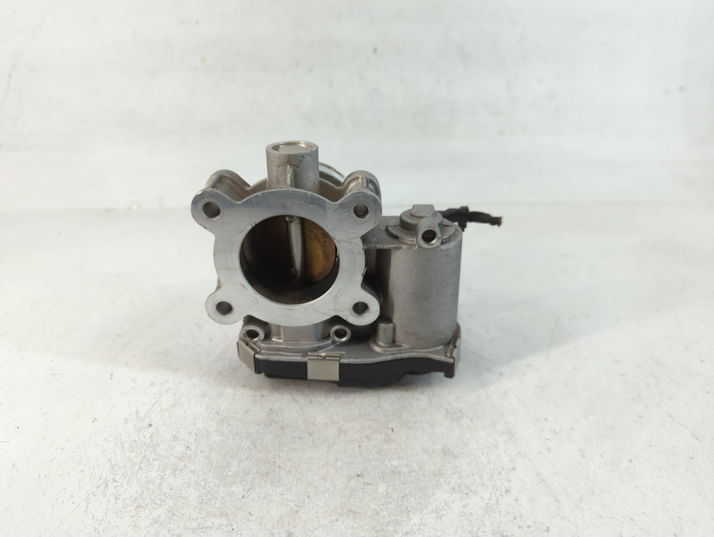 2016-2022 Chevrolet Spark Throttle Body P/N:20175A143212704589000 Fits Fits 2016 2017 2018 2019 2020 2021 2022 OEM Used Auto