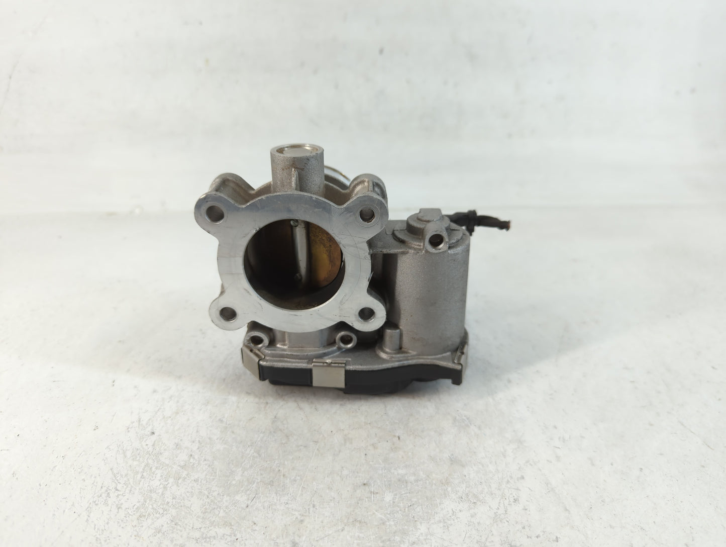 2016-2022 Chevrolet Spark Throttle Body P/N:20175A143212704589000 Fits Fits 2016 2017 2018 2019 2020 2021 2022 OEM Used Auto