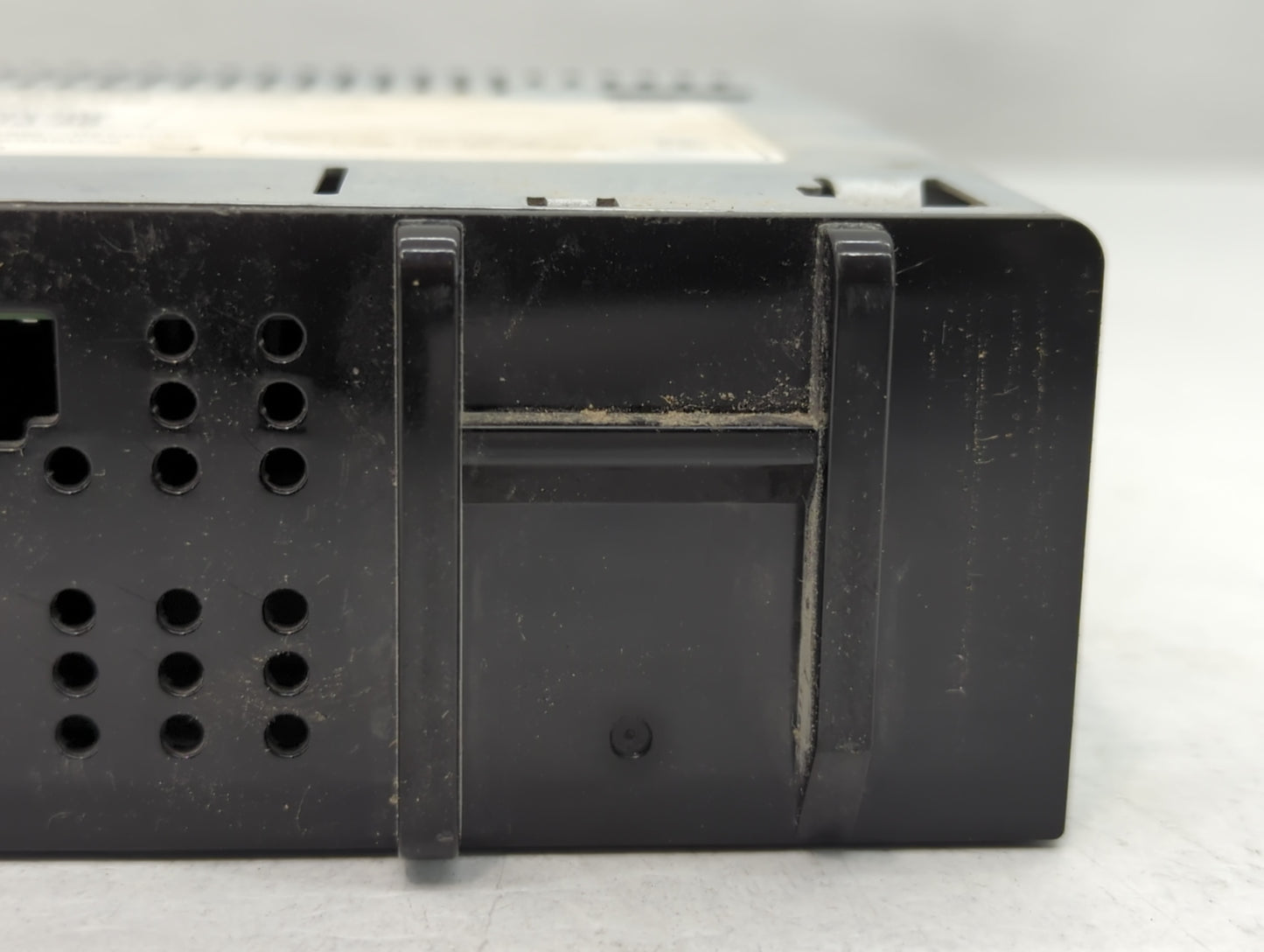 2020-2022 Chevrolet Spark Radio AM FM Cd Player Receiver Replacement P/N:42756550 Fits Fits 2020 2021 2022 OEM Used Auto Par
