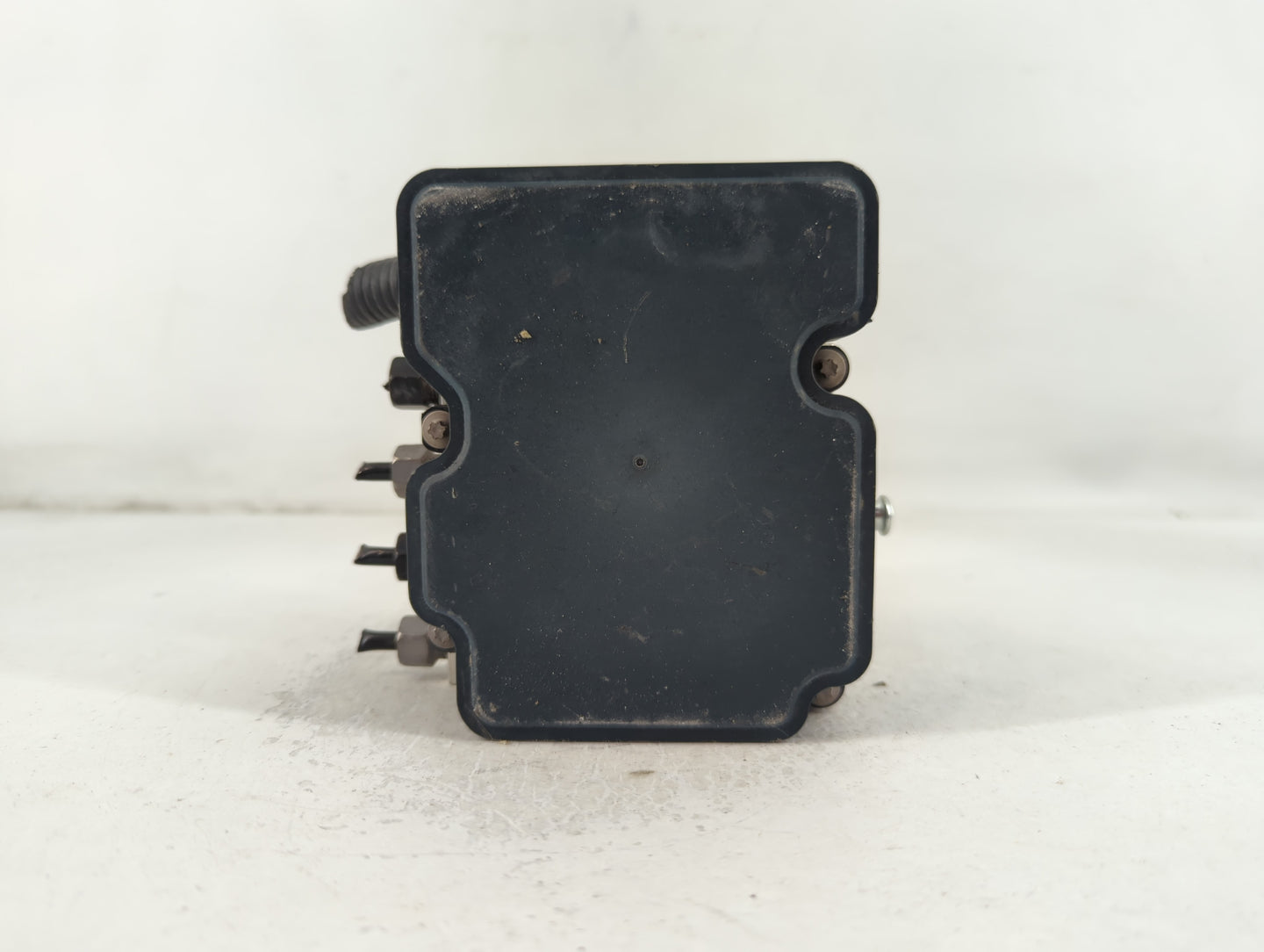 2019-2022 Chevrolet Spark ABS Pump Control Module Replacement P/N:42704012 Fits Fits 2019 2020 2021 2022 OEM Used Auto Parts